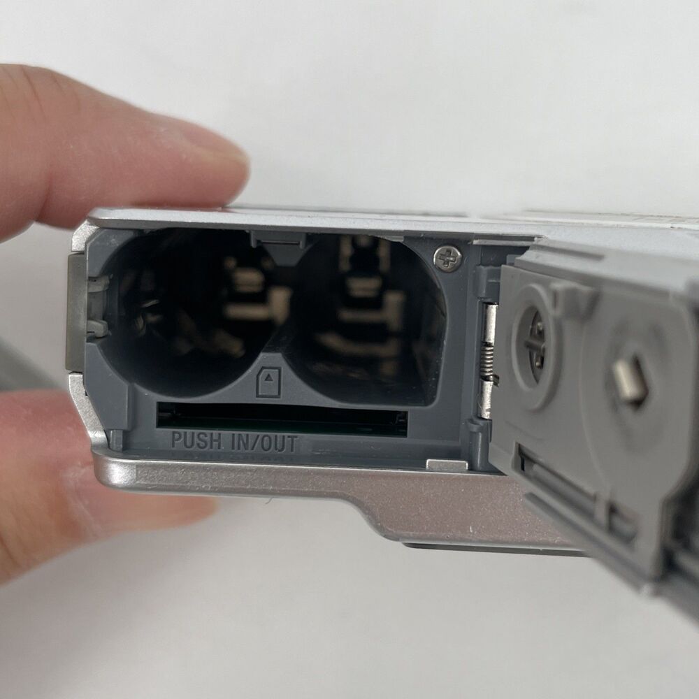 Sony Cyber-shot DSC-S730 Digital Camera 7.2MP Silver Manual Case USB Cable WORKS - Picture 8 of 12